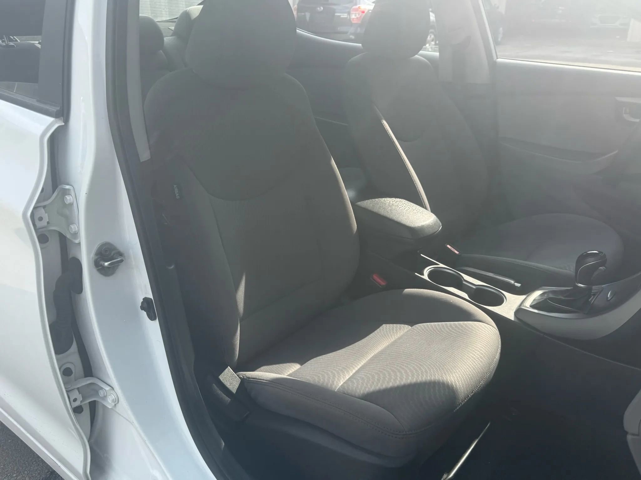 Used 2016 Hyundai Elantra SE image 12