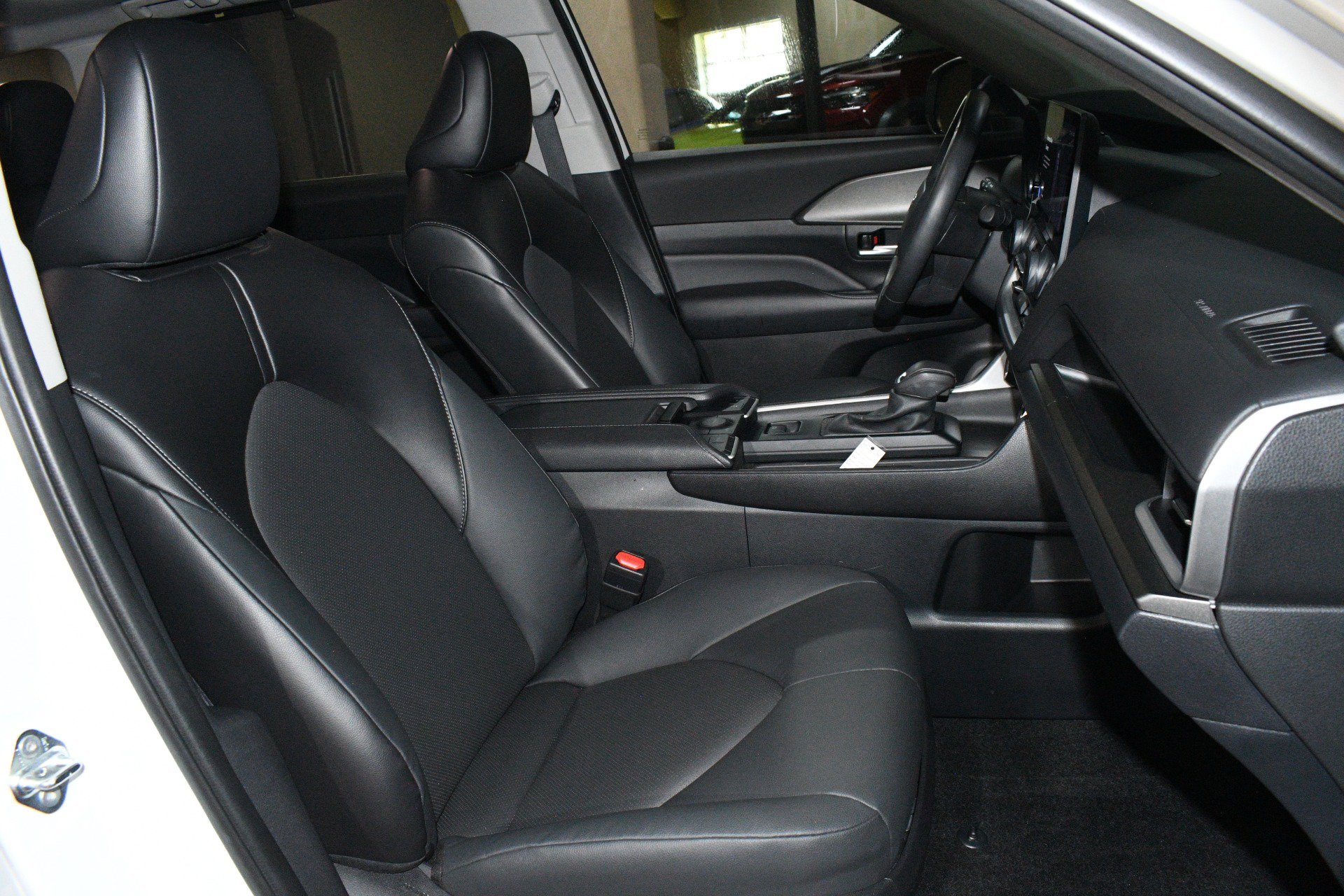 Used 2024 Toyota Grand Highlander FWD image 8