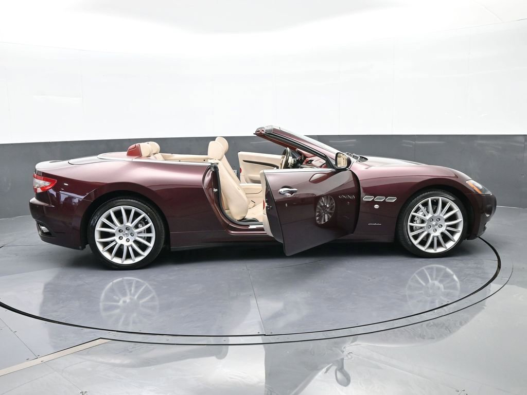 Used 2015 Maserati GranTurismo Convertible image 64