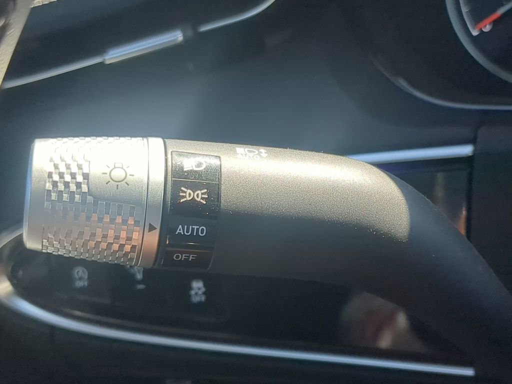 Used 2025 Genesis GV70 3.5T Sport w/ Sport Advanced Package image 26