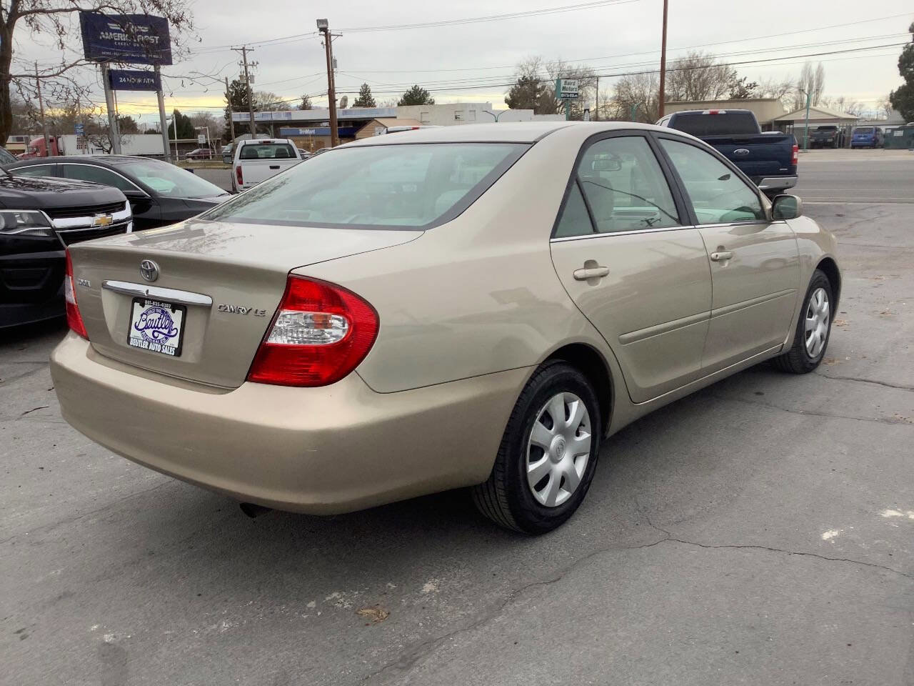 Used 2004 Toyota Camry LE FWD image 9