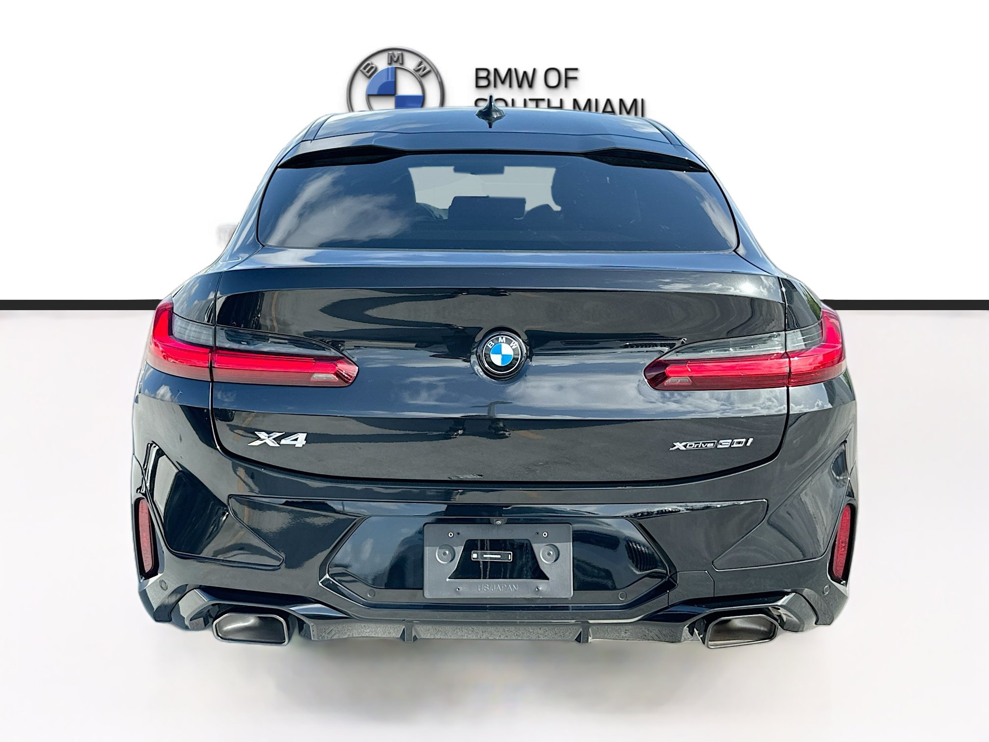 Used 2025 BMW X4 xDrive30i w/ M Sport Package AWD/4WD image 6