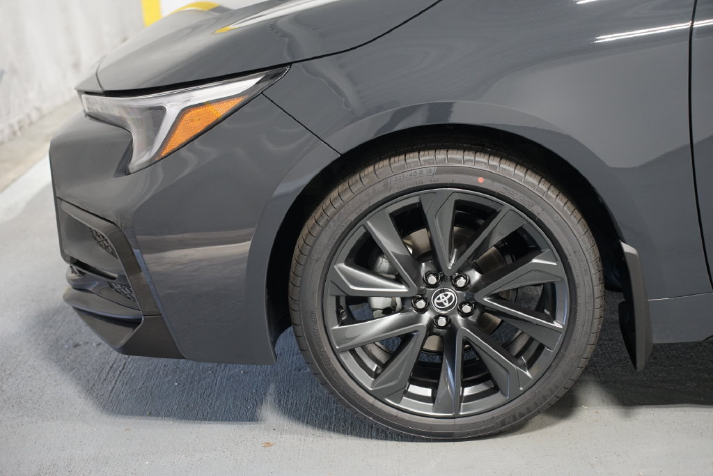 New 2027 Toyota Corolla SE FWD image 5