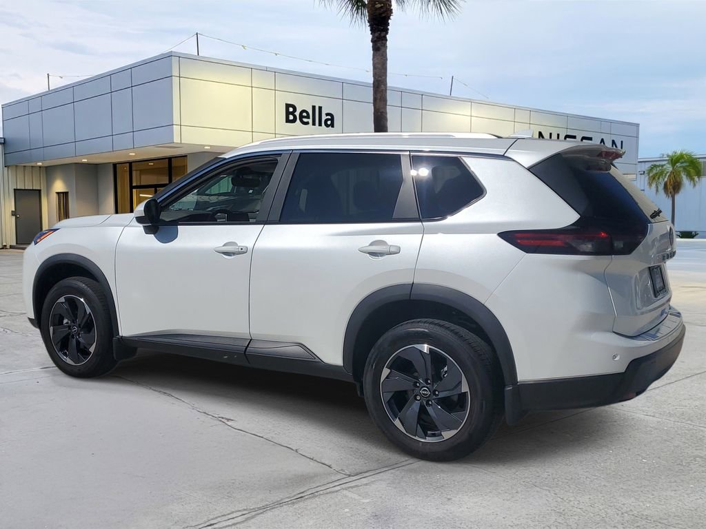 Certified 2026 Nissan Rogue SV w/ SV Premium Package FWD image 3