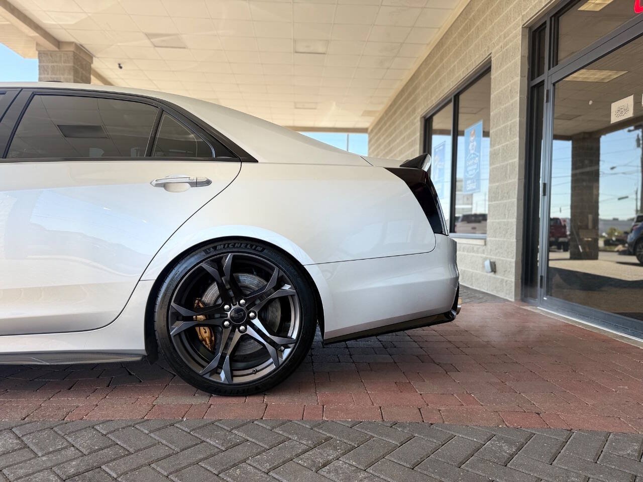 Used 2016 Cadillac CTS V w/ Luxury Package RWD image 6