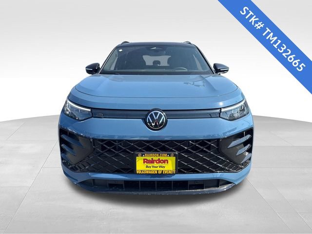 New 2026 Volkswagen Tiguan SE R-Line AWD/4WD image 2