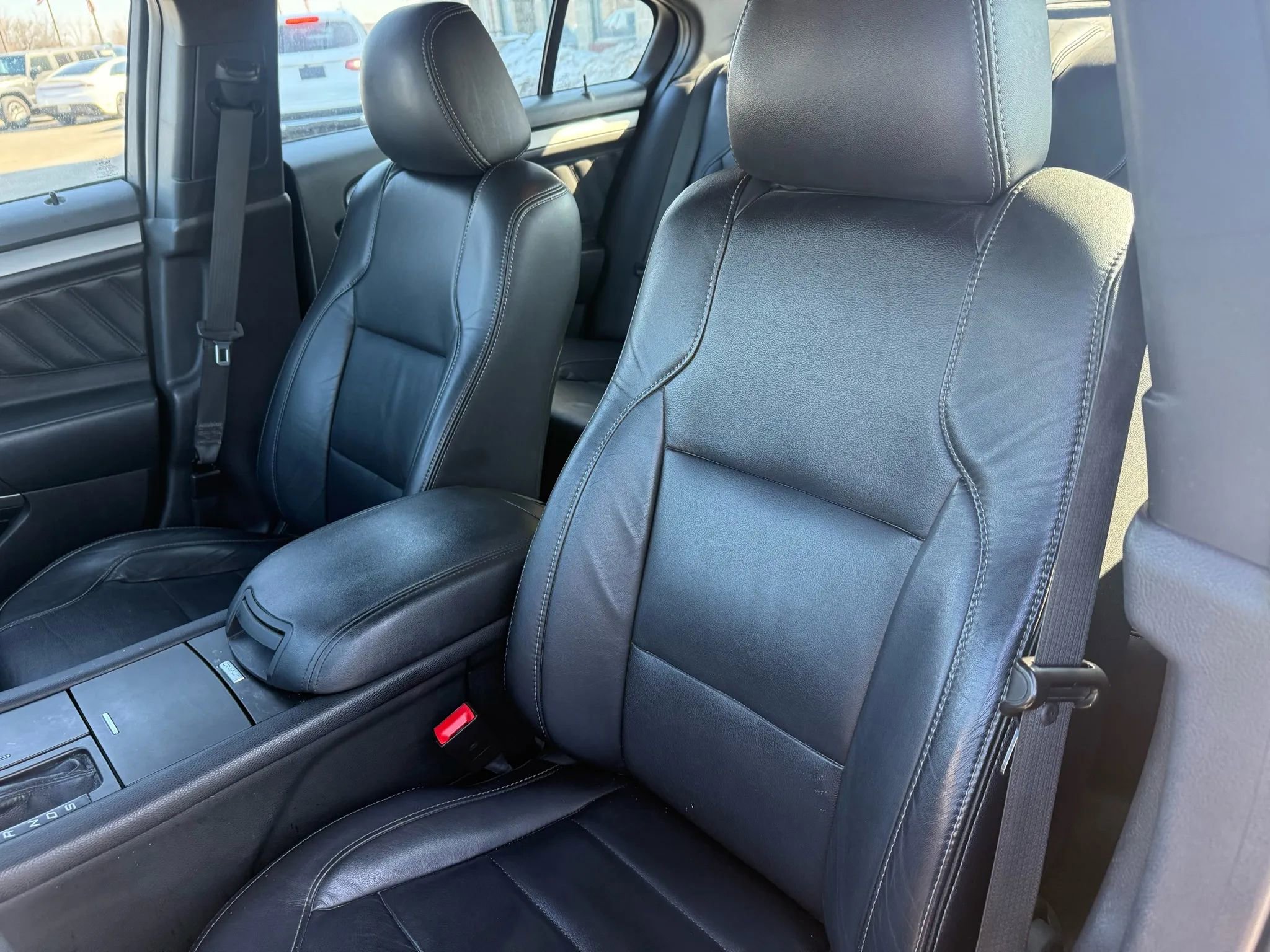 Used 2016 Ford Taurus SEL w/ Equipment Group 201A image 15