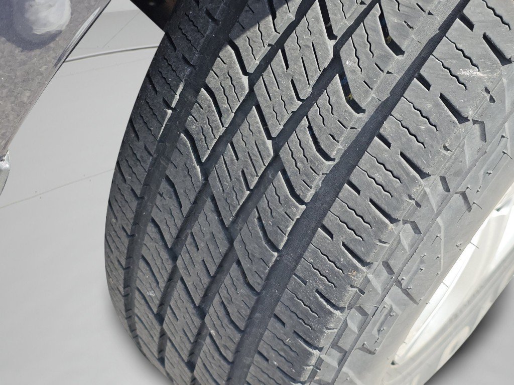 Used 2013 Chevrolet Traverse LS AWD/4WD image 16