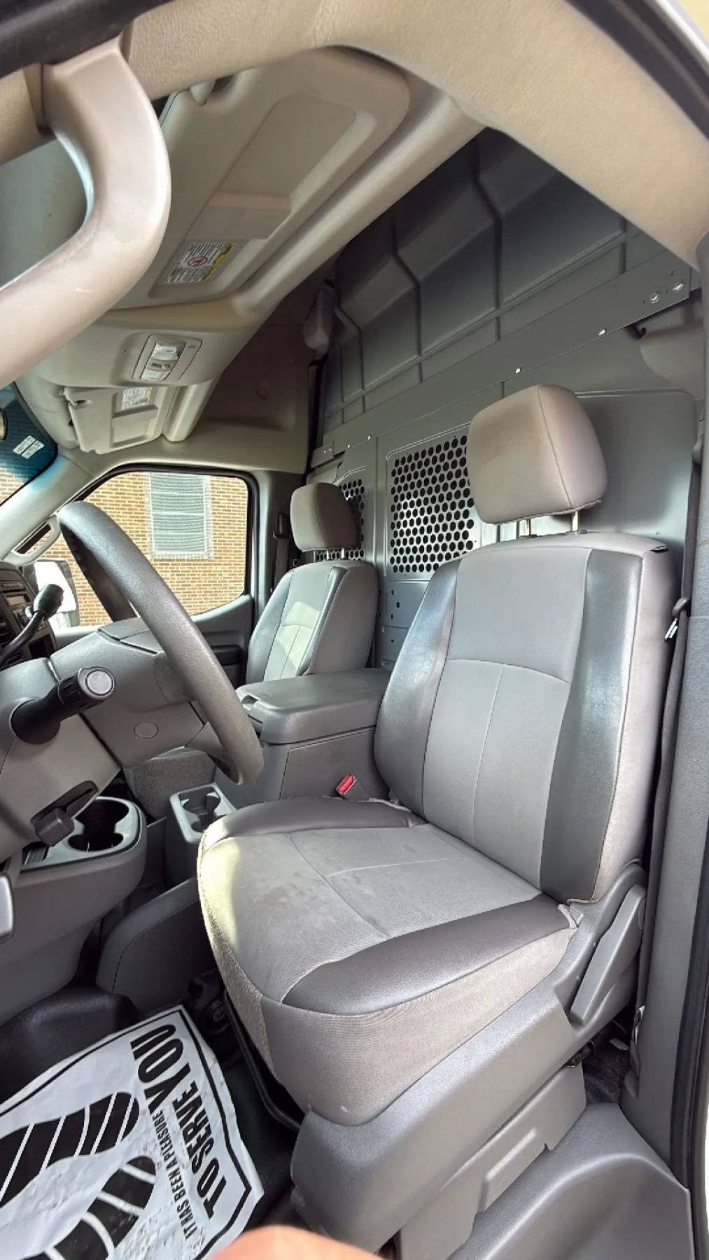 Used 2014 Nissan NV 2500 SV w/ Side & Curtain Airbag Package RWD image 14