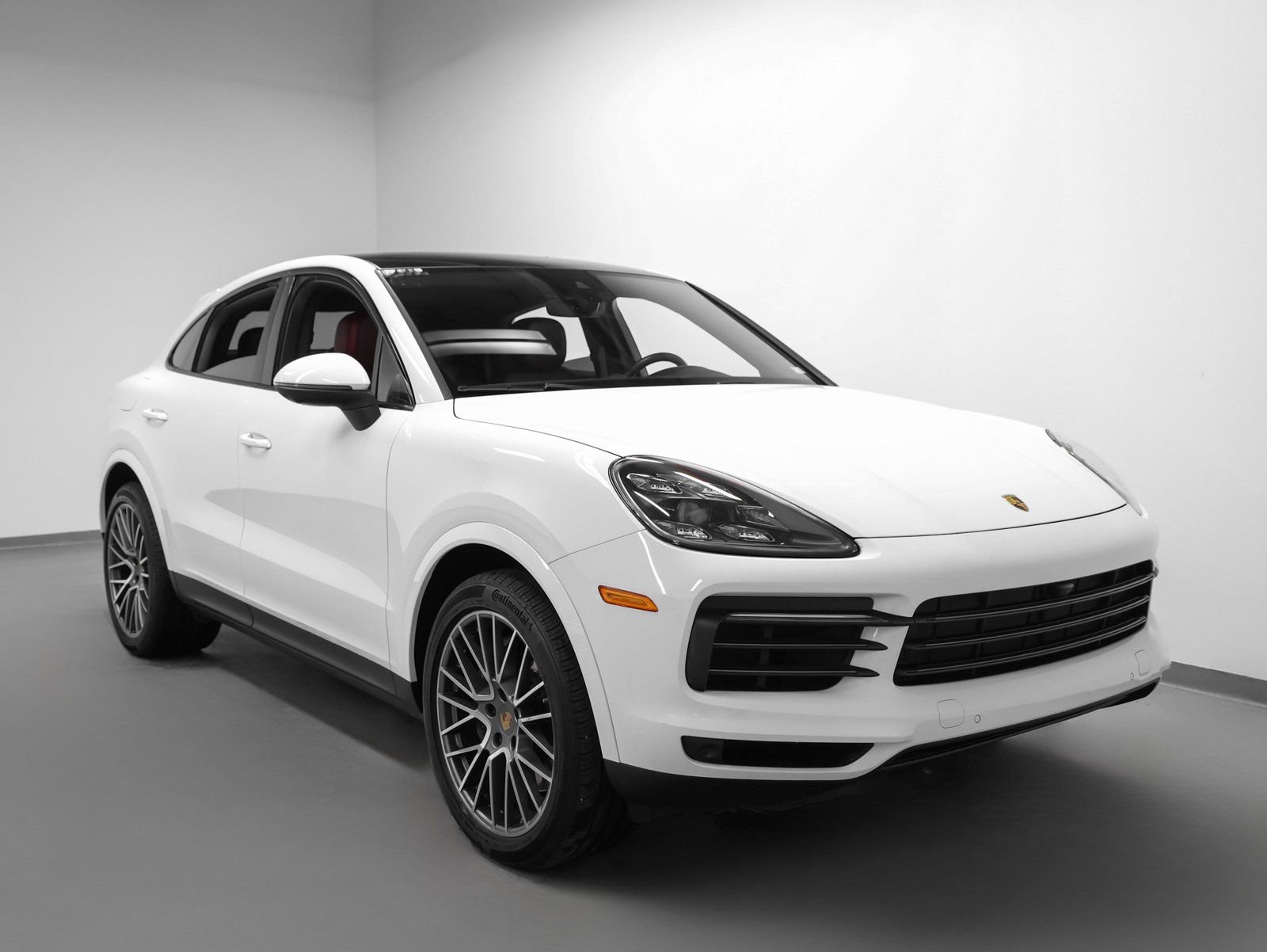 Used 2022 Porsche Cayenne Platinum Edition image 10