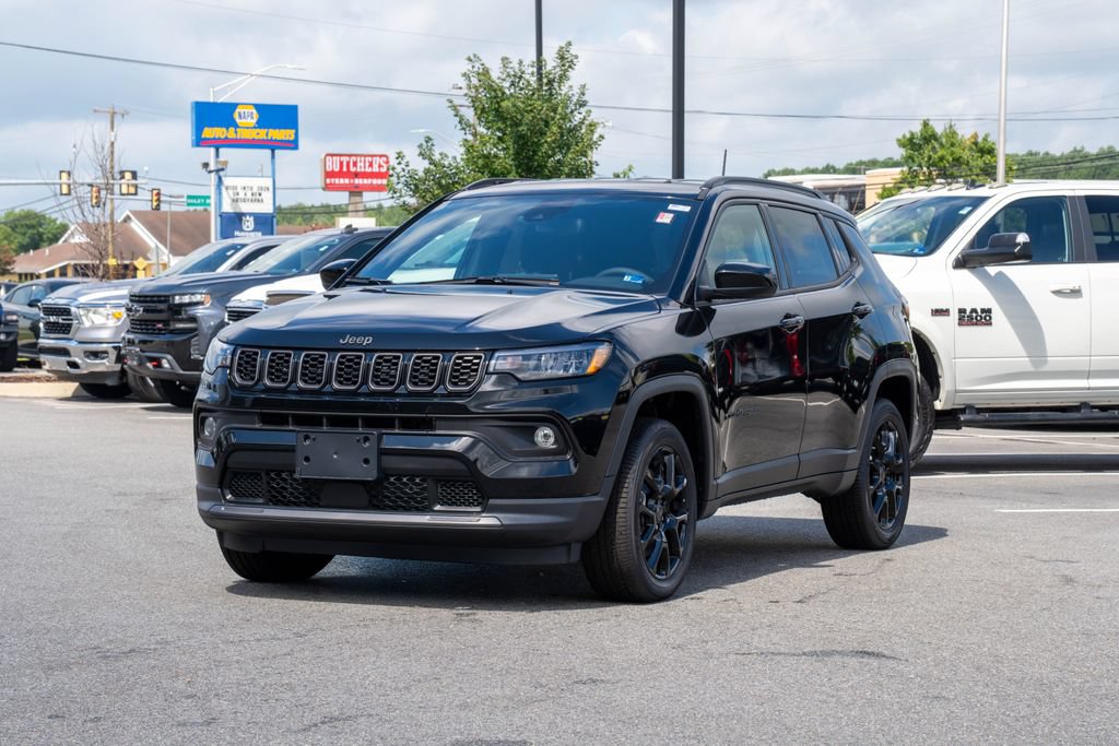 New 2026 Jeep Compass Latitude AWD/4WD image 3