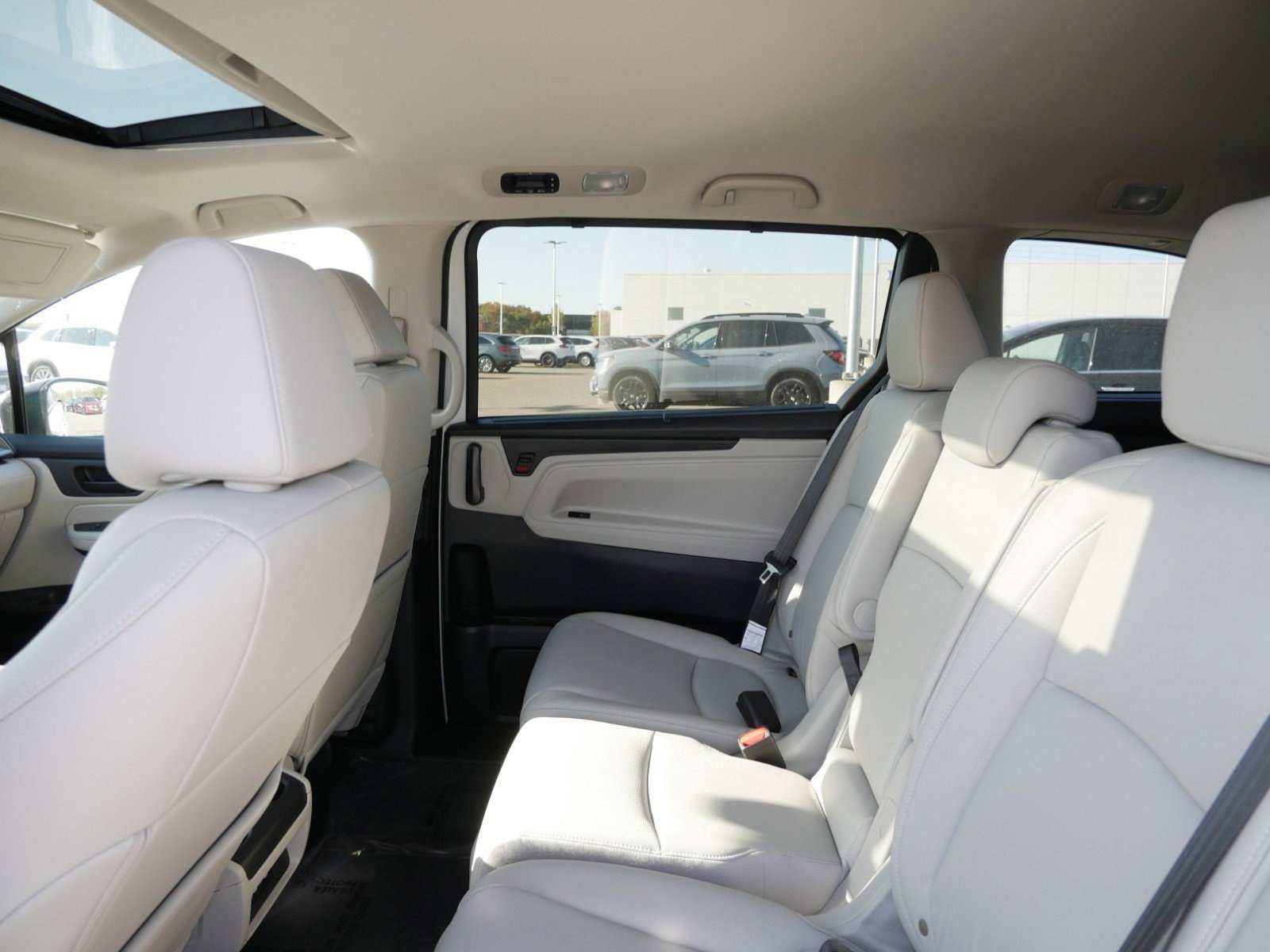 New 2026 Honda Odyssey EX-L image 6