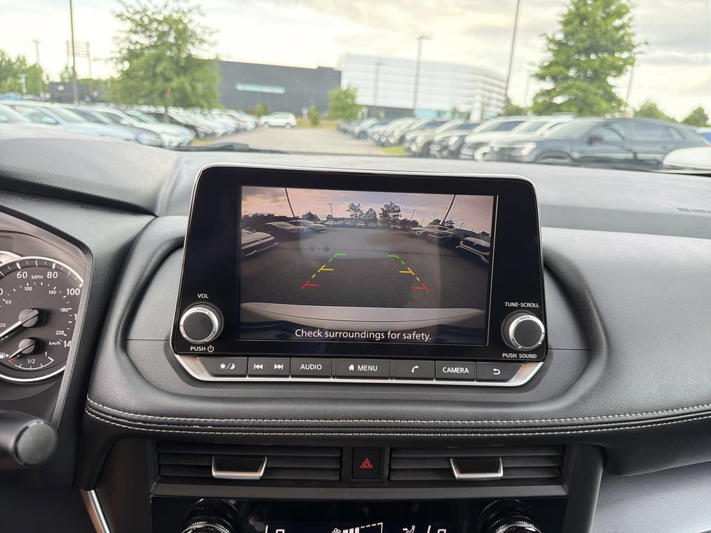 Used 2024 Nissan Rogue SV FWD image 28