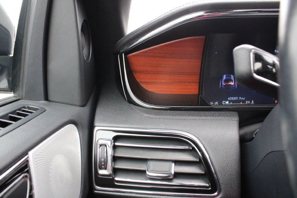 Used 2024 Lincoln Navigator L Reserve AWD/4WD image 7