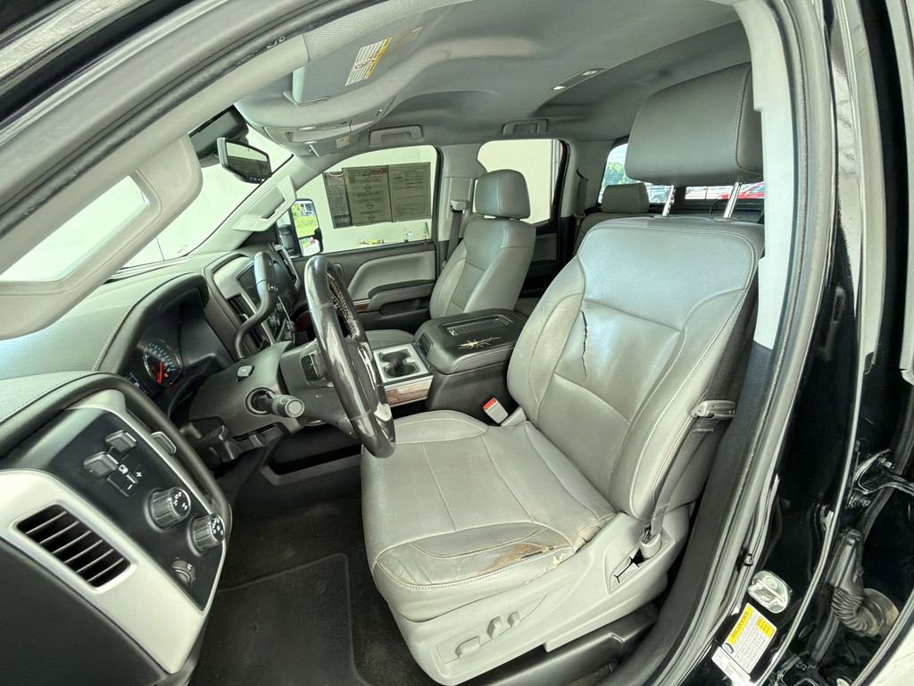 Used 2018 GMC Sierra 2500 SLT w/ Driver Alert Package AWD/4WD image 19
