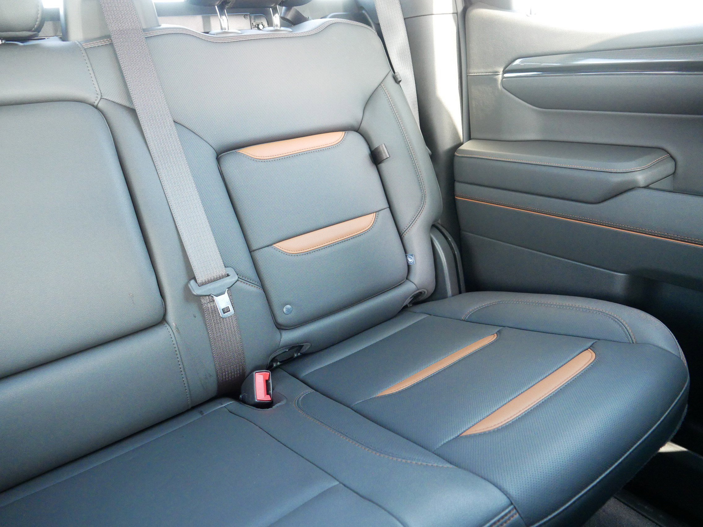 Certified 2024 GMC Sierra 1500 AT4 w/ Technology Package image 14