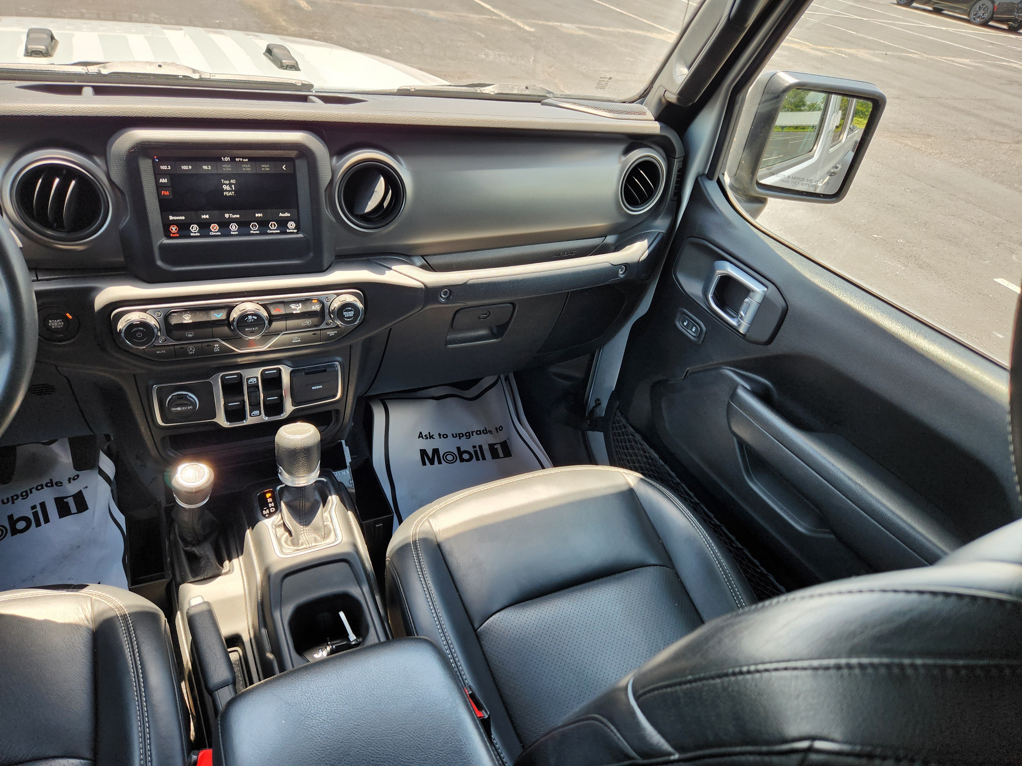 Used 2023 Jeep Gladiator Sport AWD/4WD image 16