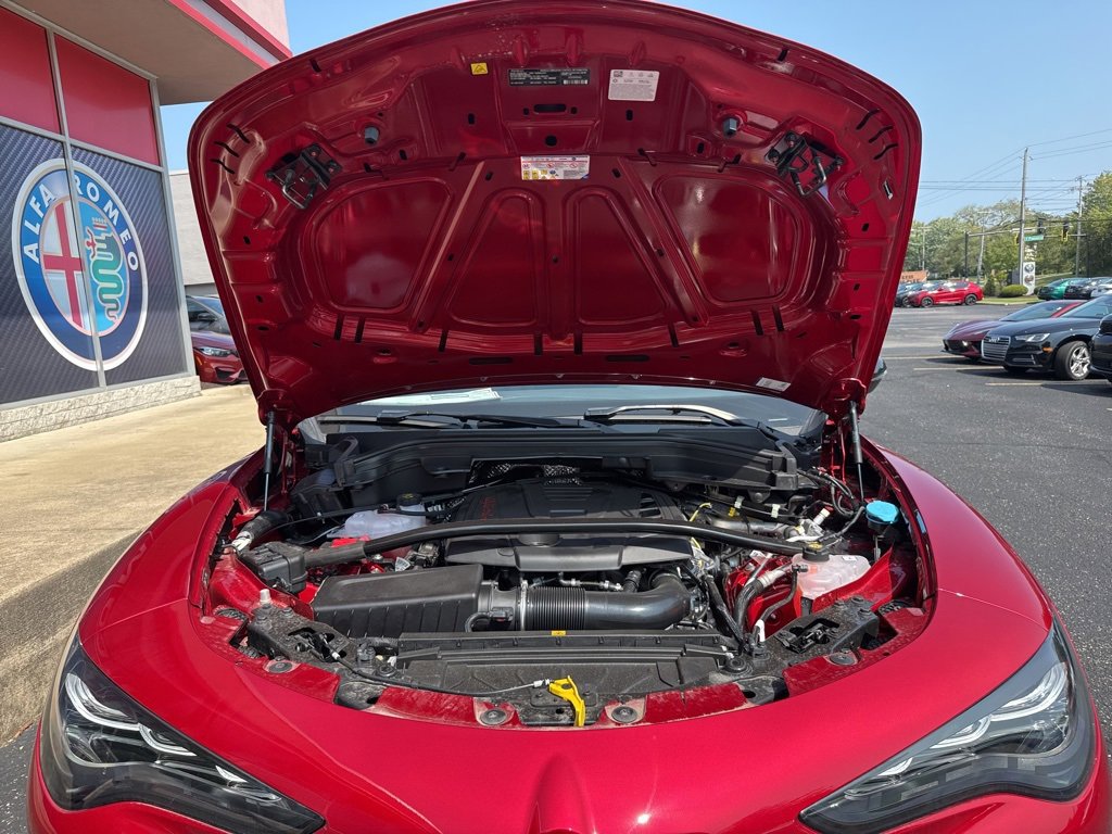 New 2025 Alfa Romeo Stelvio Sprint image 25