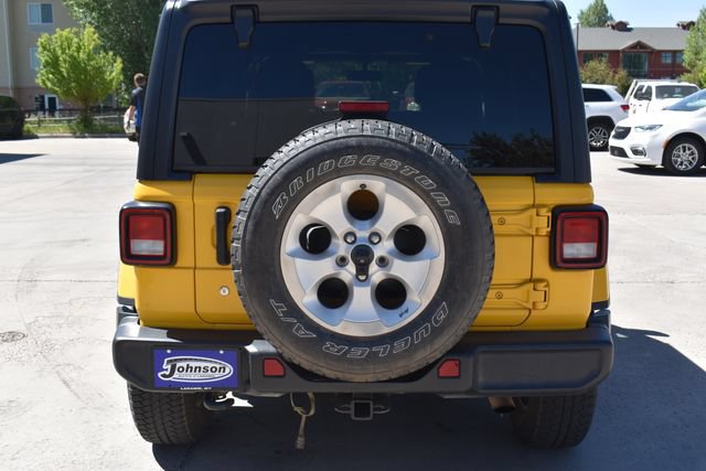 Used 2018 Jeep Wrangler Unlimited Sahara AWD/4WD image 6
