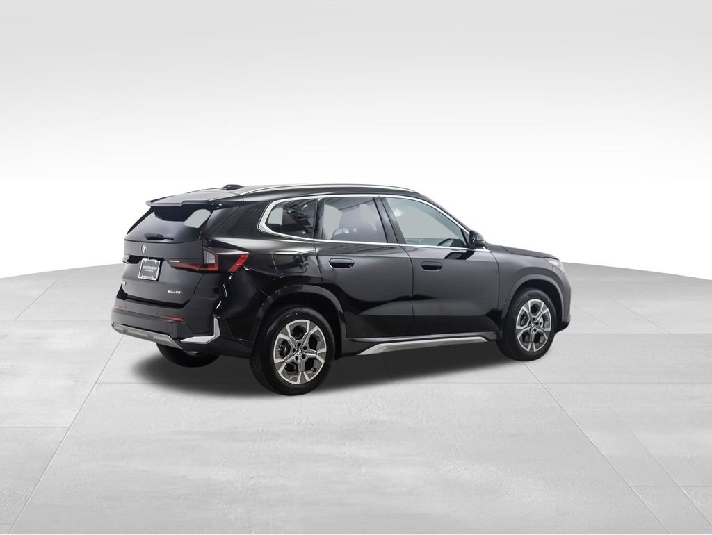 Used 2025 BMW X1 xDrive28i w/ Convenience Package image 5