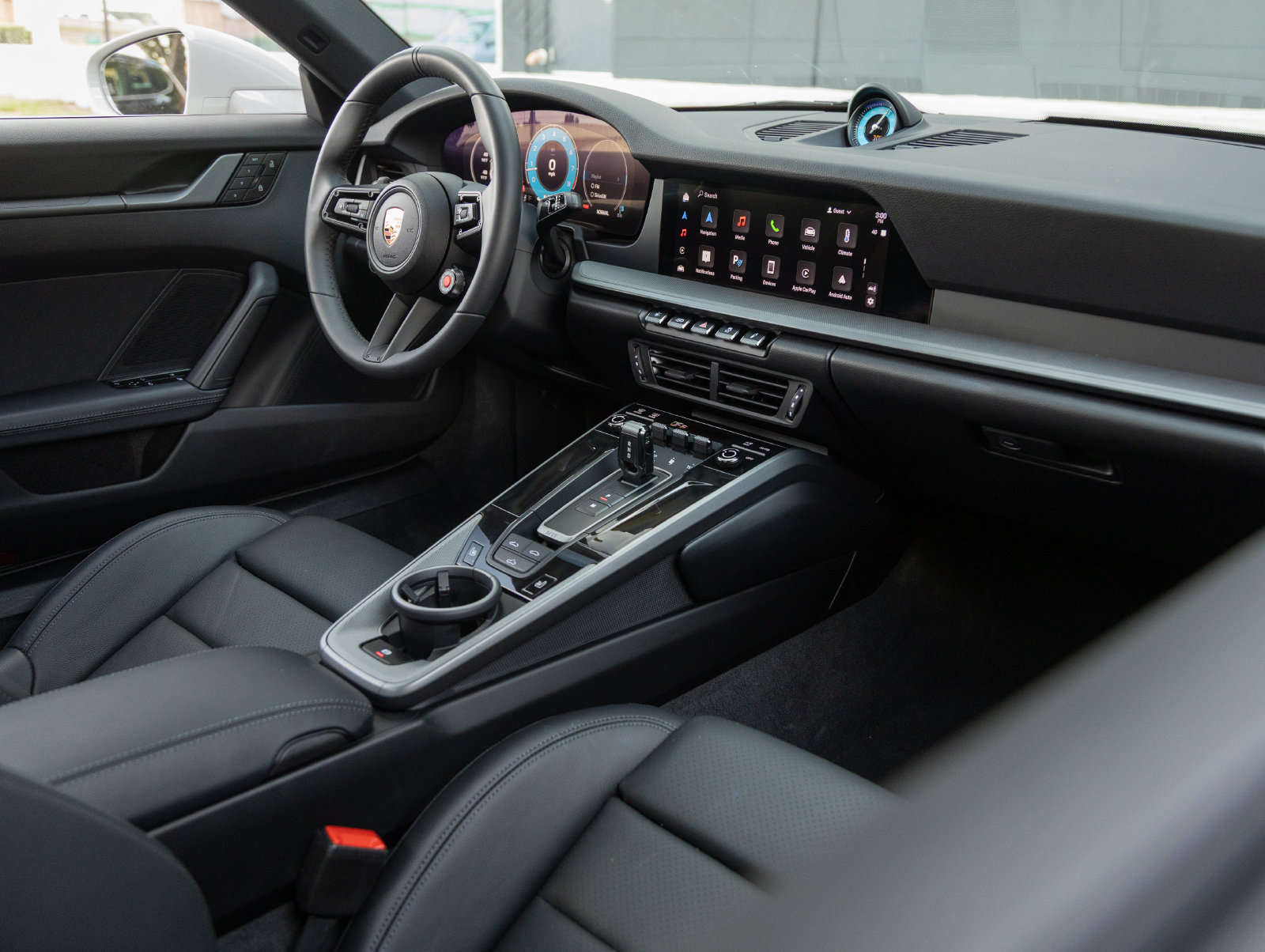 Certified 2025 Porsche 911 Carrera RWD image 12