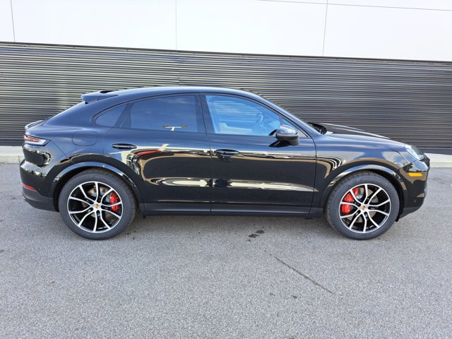 New 2026 Porsche Cayenne S image 8