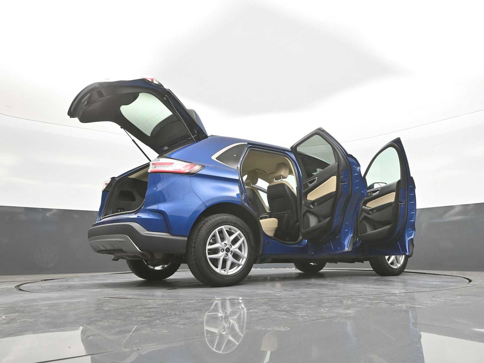 Used 2024 Ford Edge SEL AWD/4WD image 45