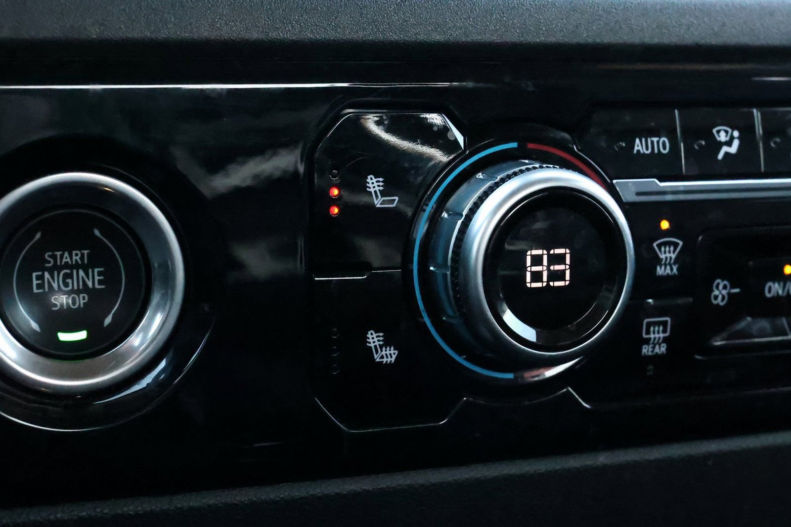 Used 2024 GMC Sierra 1500 SLT w/ X31 Off-Road Package image 3