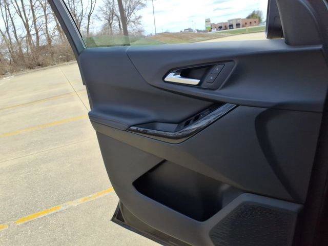 Used 2025 Chevrolet Equinox LT image 14