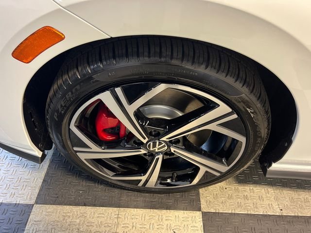 New 2026 Volkswagen GTI SE FWD image 8