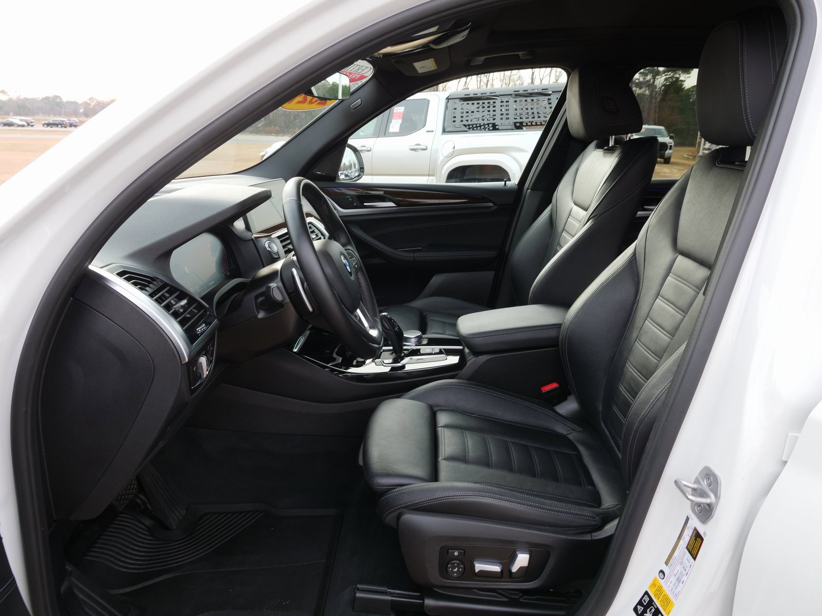 Used 2021 BMW X3 xDrive30i w/ Premium Package image 17