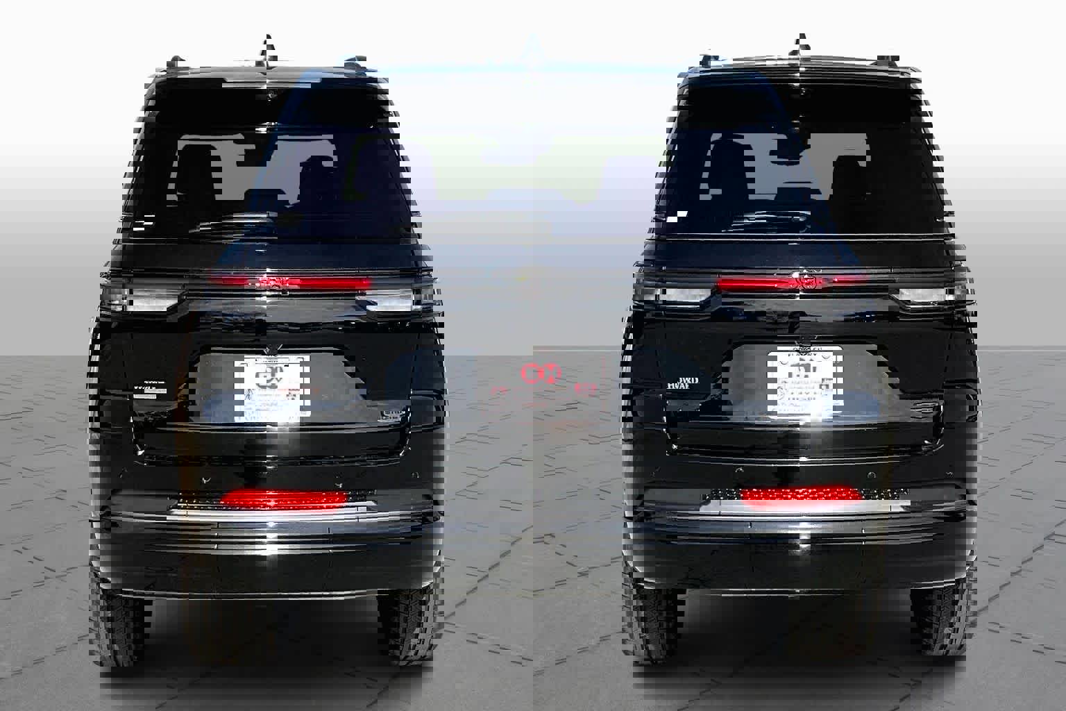 New 2026 Jeep Grand Cherokee Summit image 5