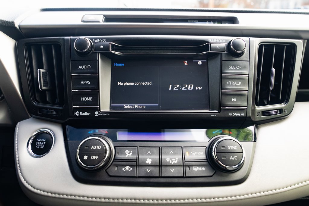 Used 2018 Toyota RAV4 XLE image 13