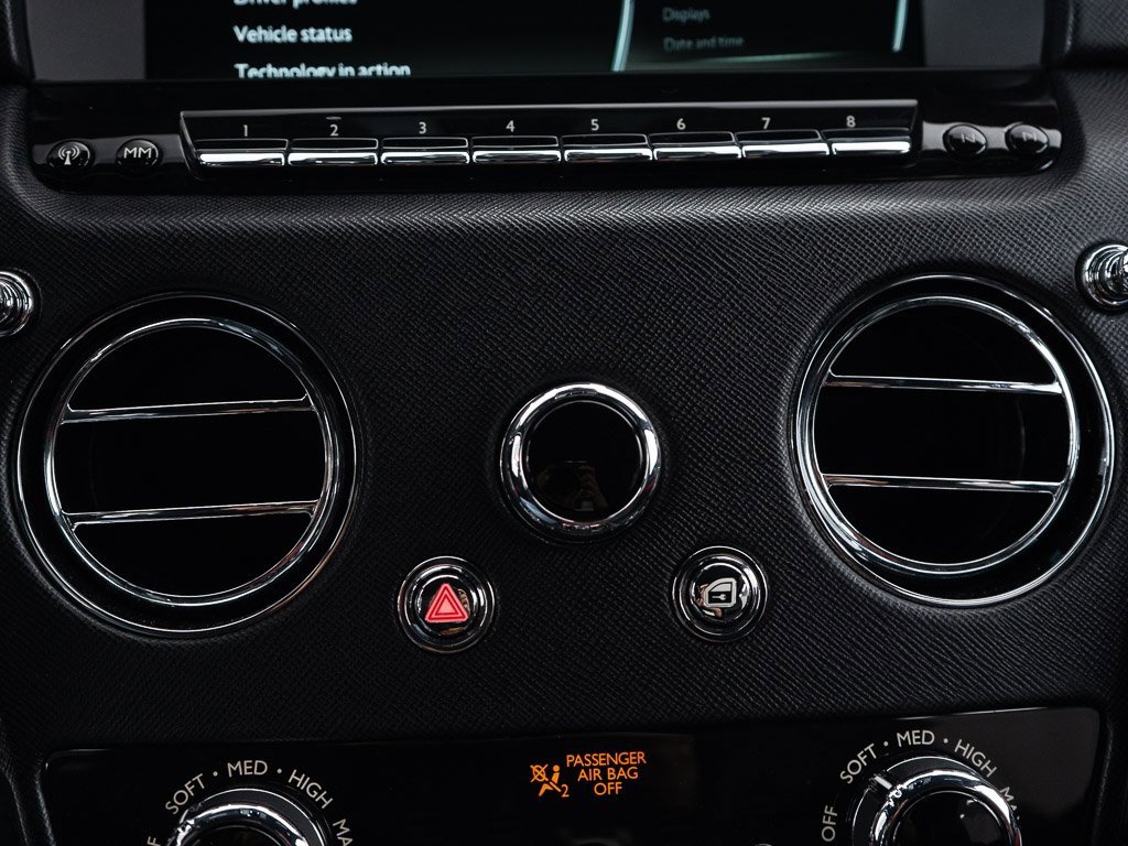 Certified 2023 Rolls-Royce Cullinan Black Badge w/ Driver's Package image 43