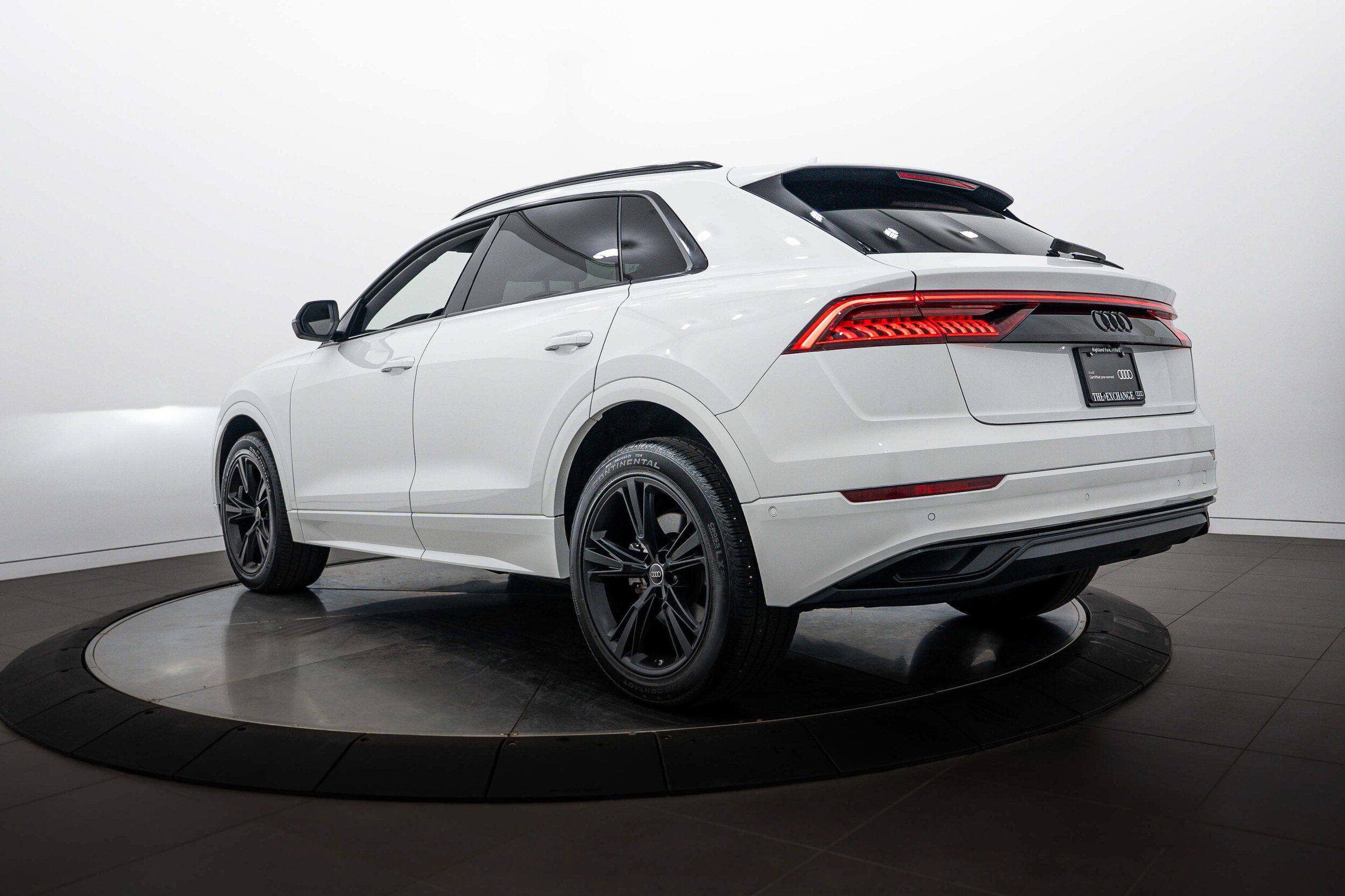 Certified 2023 Audi Q8 Premium w/ Convenience Package AWD/4WD image 5