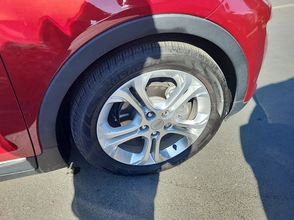 Used 2018 Chevrolet Bolt LT FWD image 3