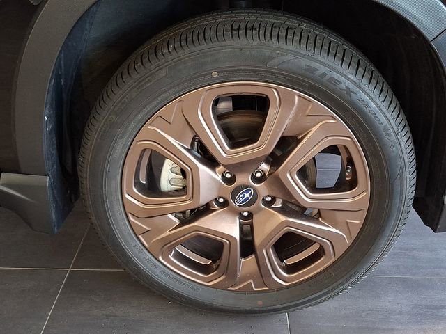 Certified 2025 Subaru Ascent Bronze Edition AWD/4WD image 8