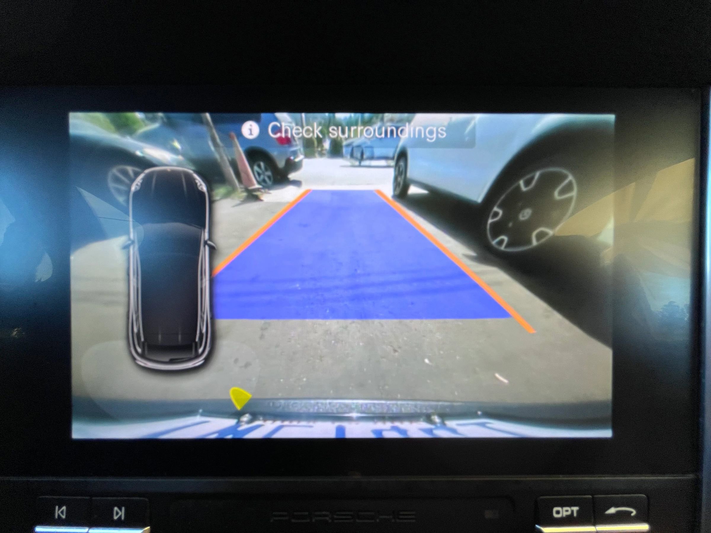 Used 2017 Porsche Macan image 16