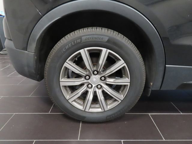 Used 2019 Cadillac XT4 Sport w/ Driver Awareness Package FWD image 17