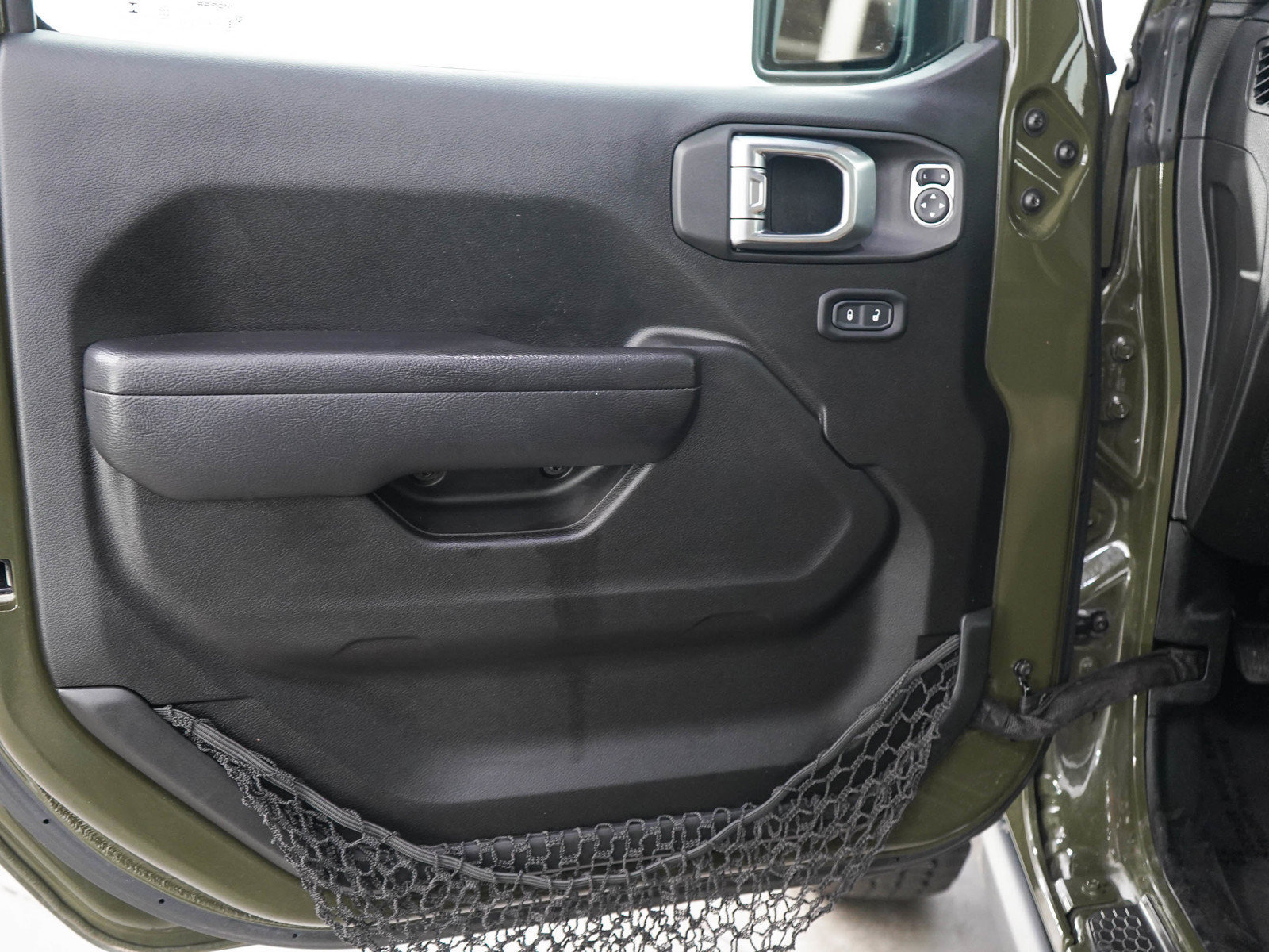Used 2022 Jeep Wrangler Unlimited Sport AWD/4WD image 17