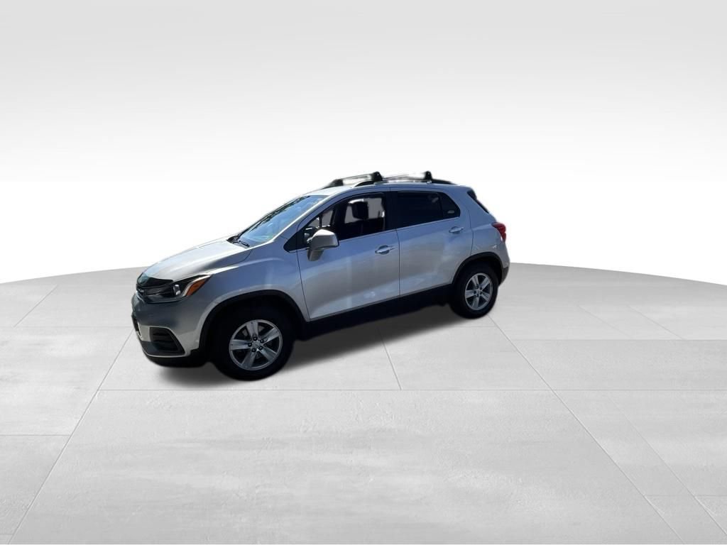 Used 2020 Chevrolet Trax LT w/ LT Convenience Package FWD image 4