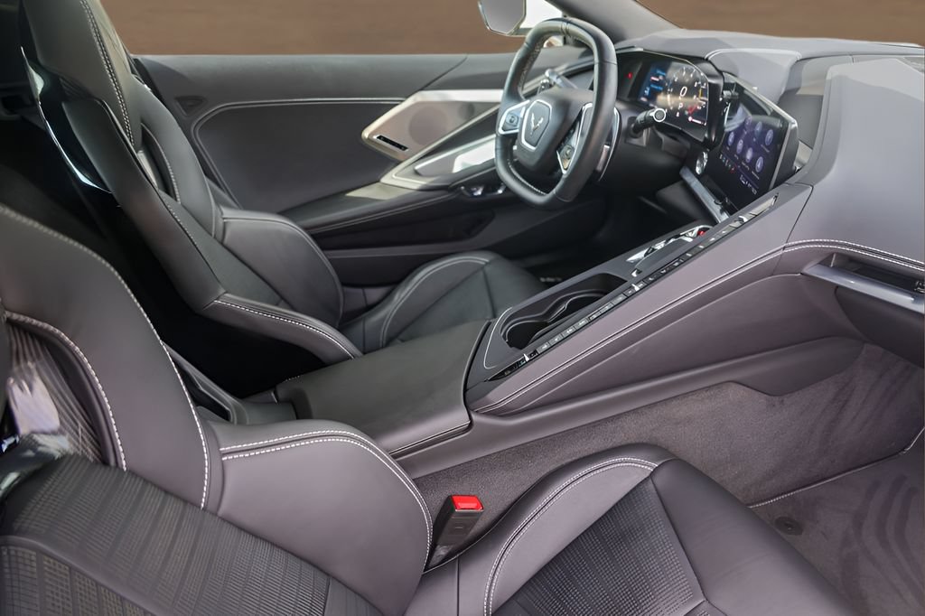 Used 2023 Chevrolet Corvette Stingray Preferred Cpe w/ Z51 Performance Package RWD image 24