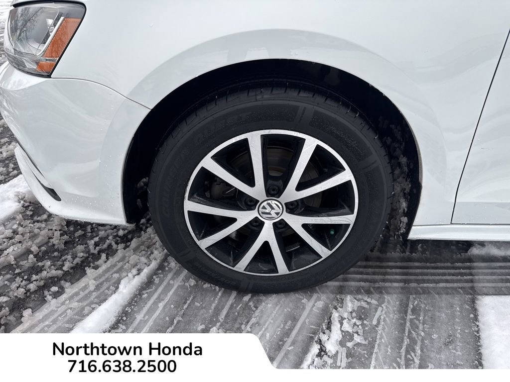 Used 2018 Volkswagen Jetta SE image 11