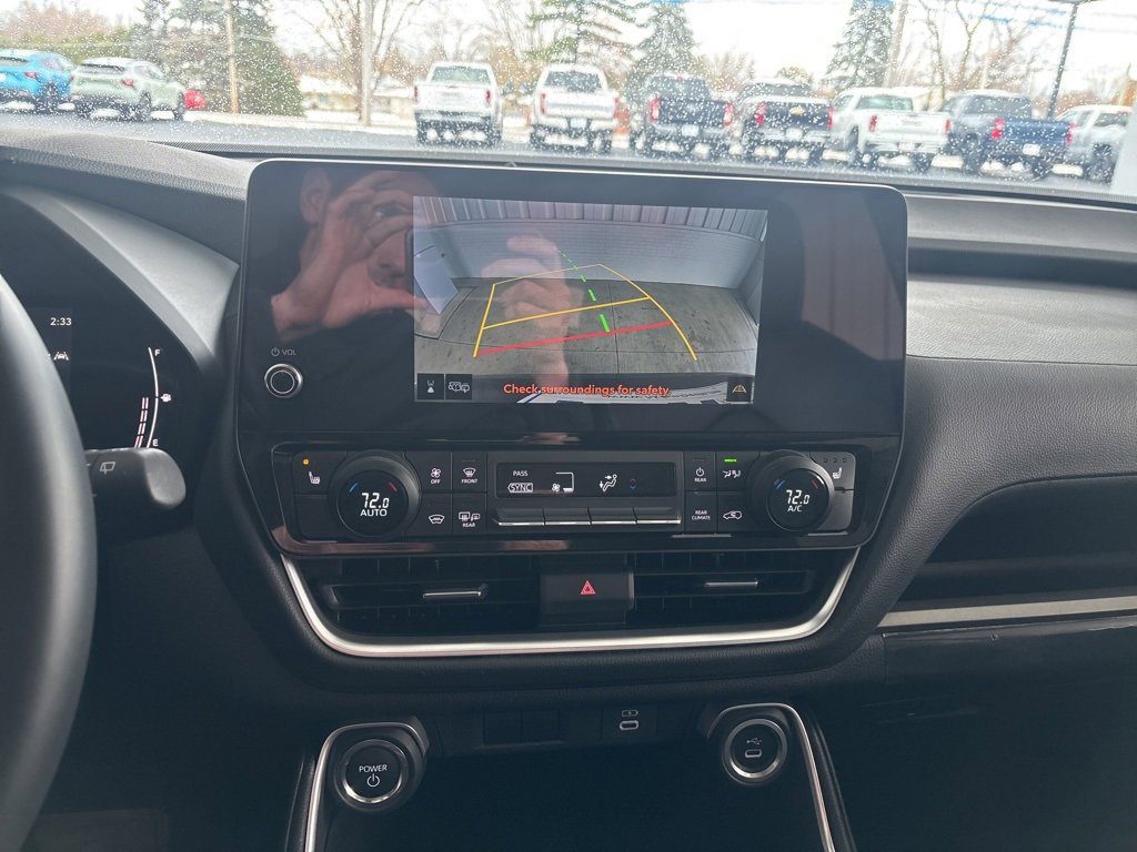 Used 2025 Toyota Grand Highlander AWD Hybrid image 16