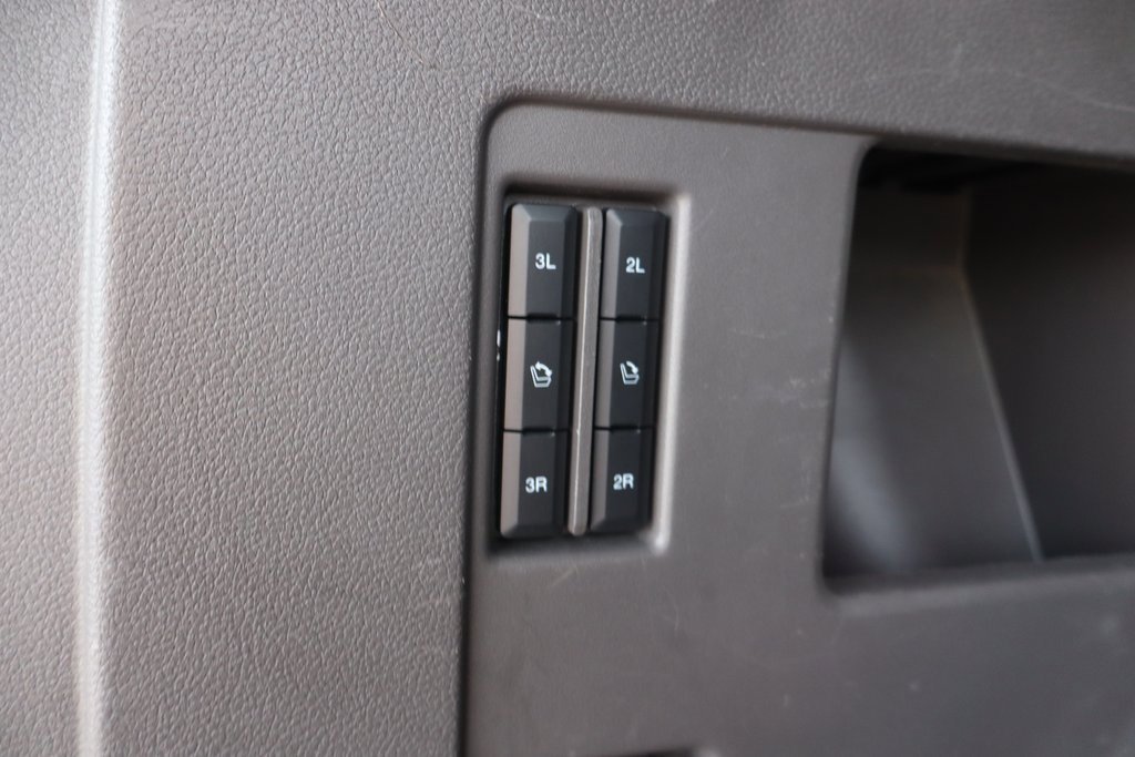 Used 2020 Ford Expedition Limited image 32