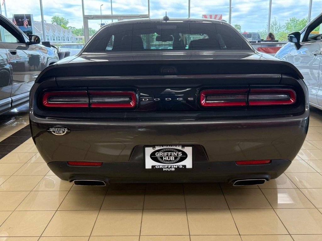 Used 2019 Dodge Challenger R/T Scat Pack RWD image 3