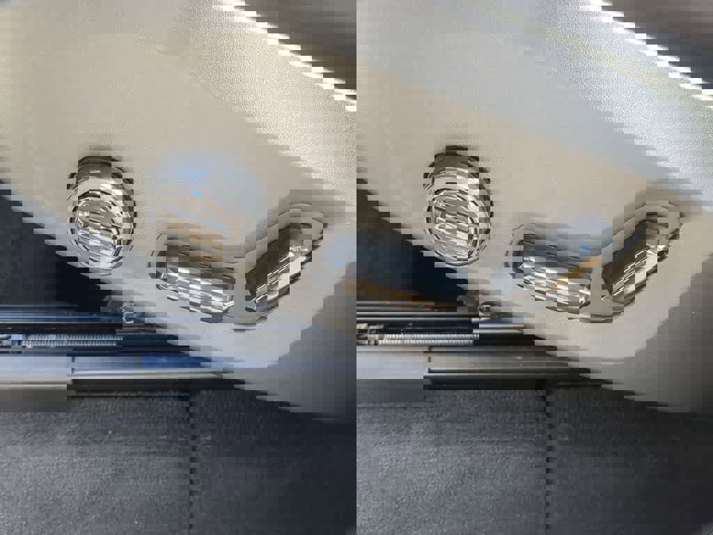 Certified 2026 Volvo XC60 B5 Plus w/ Protection Package Premier image 16