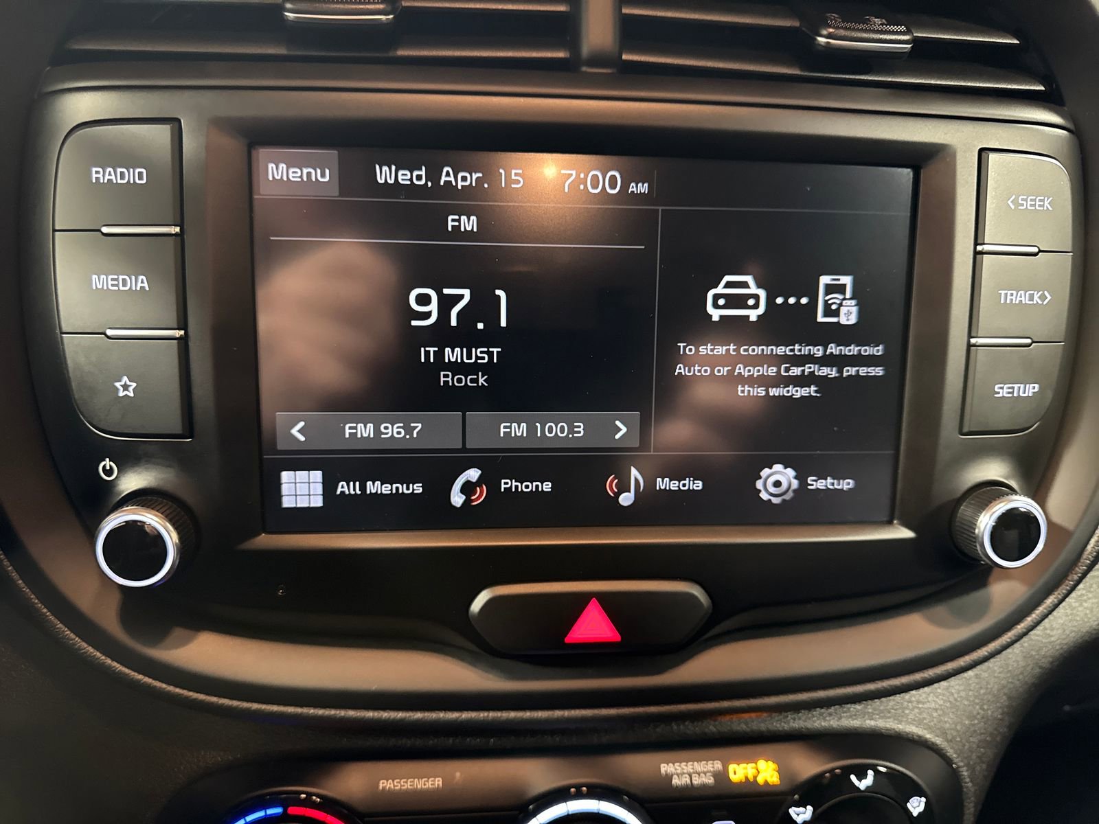Certified 2023 Kia Soul LX FWD image 21