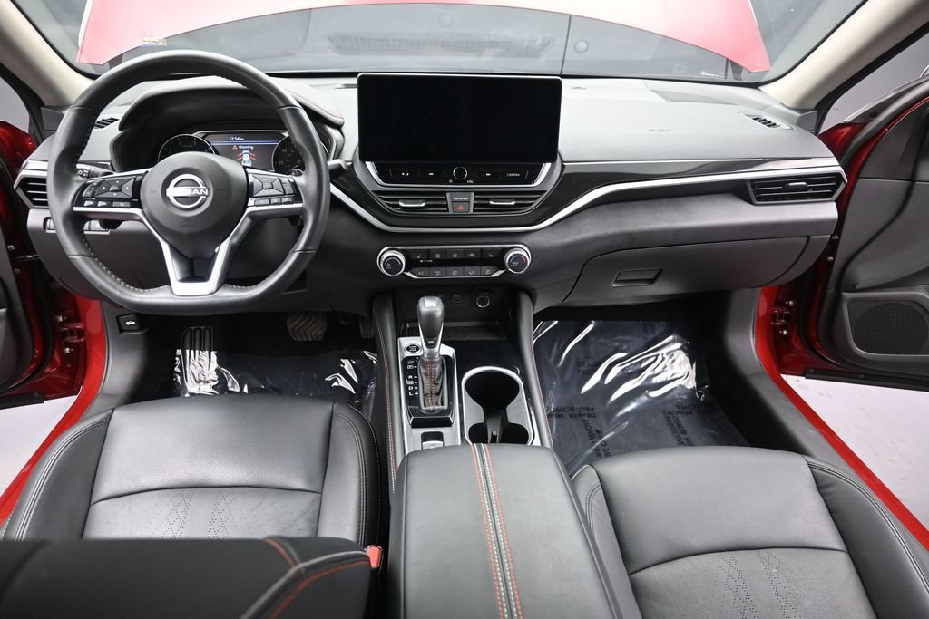 Used 2024 Nissan Altima 2.5 SR w/ SR Premium Package AWD/4WD image 27