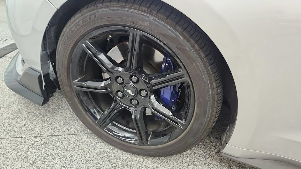 Used 2018 Ford Mustang GT RWD image 41